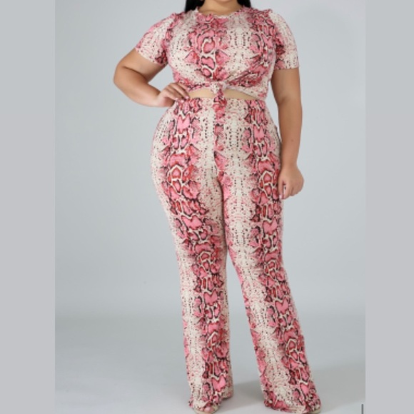 2 piece pant set - Picture 1 of 2